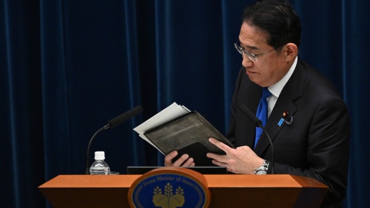 Ο πρωθυπουργός της Ιαπωνίας εγκαταλείπει την ηγεσία του κυβερνώντος κόμματος και την&hellip;