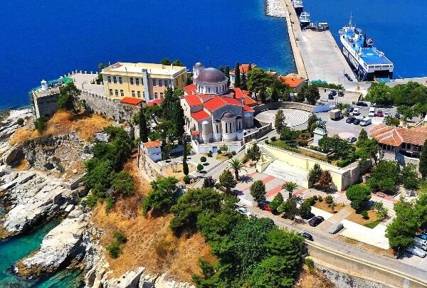 Καβάλα: Φάρος ελπίδας και ευλάβειας χιλιάδων πιστών κάθε εκκλησία αφιερωμένη στη Μεγαλόχαρη