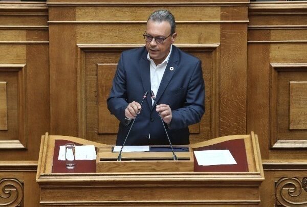 Φάμελλος: “Δεν παραιτούμαι – Να ακολουθηθούν οι διαδικασίες που προβλέπει το καταστατικό&hellip;