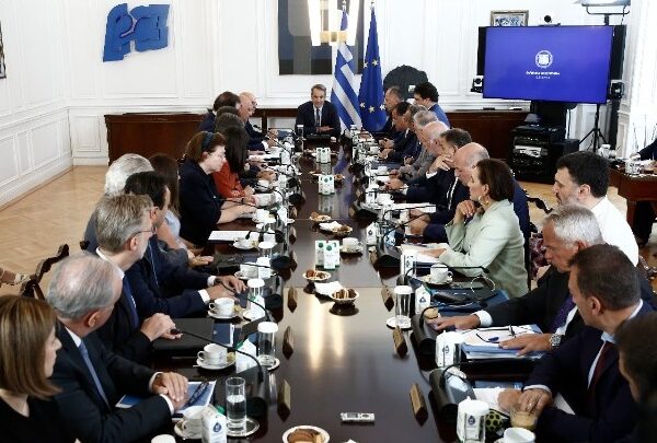 Μητσοτάκης: Η καλύτερη απάντηση στην ακρίβεια είναι οι μόνιμες αυξήσεις στο εισόδημα
