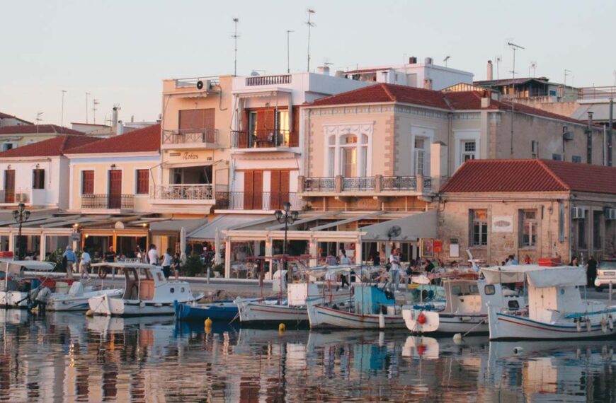 Ευτυχισμένοι Γερμανοί συνταξιούχοι στην Αίγινα