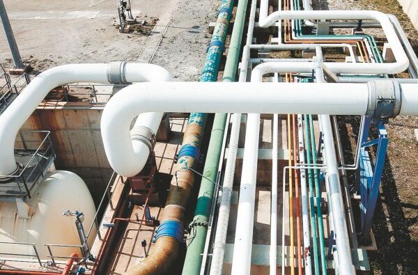 ΔΕΣΦΑ: Αγωγοί 1.466 χιλιομέτρων για μεταφορά φυσικού αερίου πέρσι