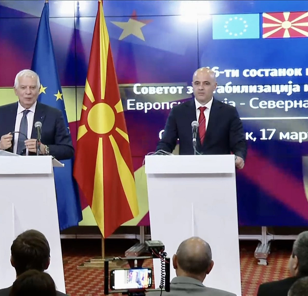 Βόρεια Μακεδονία: «Η ένταξη στην ΕΕ μοιάζει με το “περιμένοντας τον Γκοντό”»