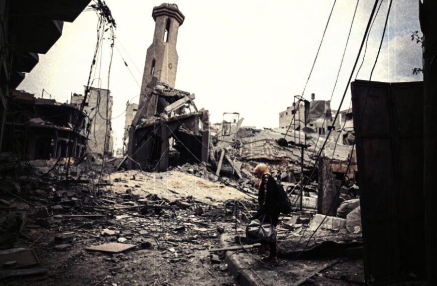 Σωτήρης Ρούσσος / Γιατί συνεχίζεται η καταστροφή της Γάζας