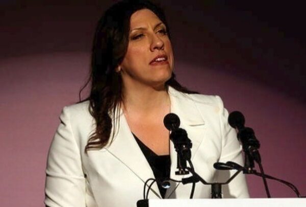  Κωνσταντοπούλου: «Είναι χρέος μας να πάμε μέχρι τέλους για το σκάνδαλο των υποκλοπών» – Συνάντηση με τον πρόεδρο της ΑΔΑΕ