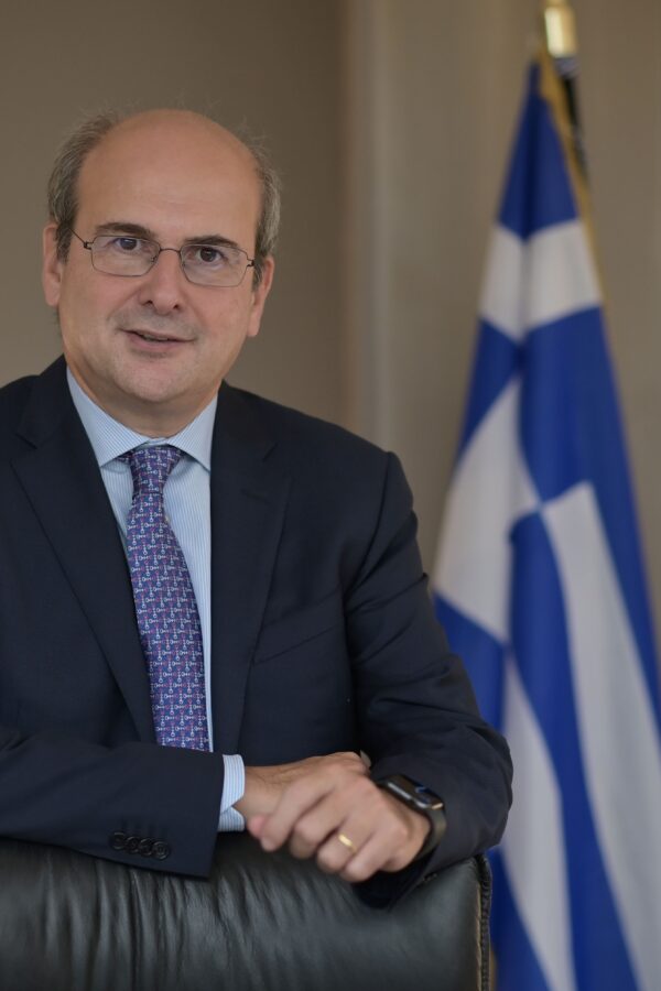 Κωστής Χατζηδάκης: Οικονομική πολιτική που ανεβάζει την Ελλάδα ψηλότερα