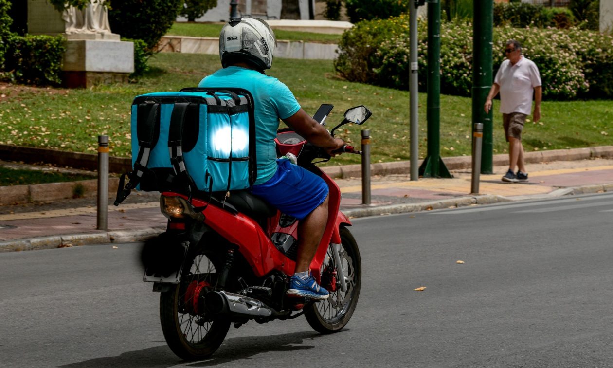 Καύσωνας: Κομμένο το delivery και εξωτερικές εργασίες –…