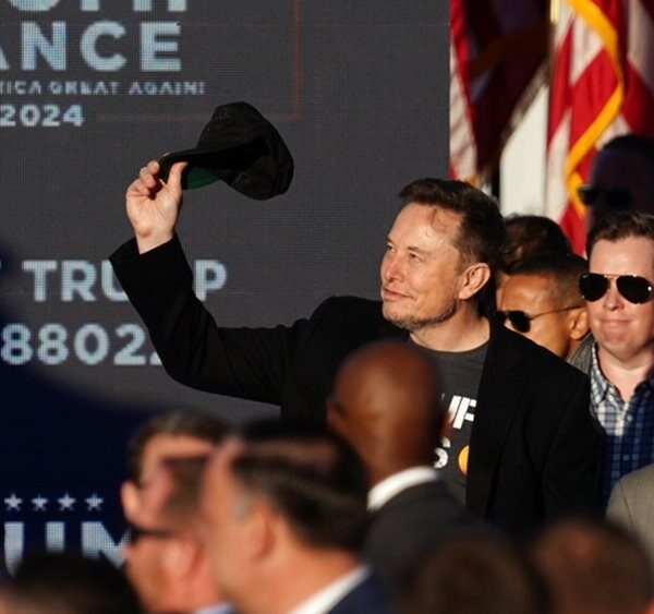 Οι μεγάλες εταιρείες τεχνολογίας εναρμονίζονται με τις πολιτικές του Τραμπ και του&hellip;