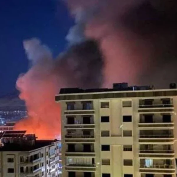 Η Μέση Ανατολή φλέγεται: Το Ισραήλ βομβαρδίζει Λίβανο και Συρία – Η&hellip;