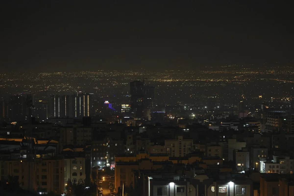 «Ημέρες Μετάνοιας»: Το Ισραήλ βομβάρδισε το Ιράν (vid)