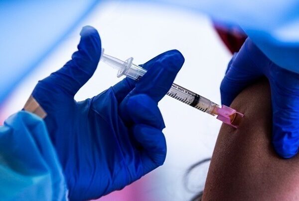 Αθανάσιος Τσακρής / Φθινόπωρο και αναπνευστικοί ιοί: επαγρύπνηση και πρόληψη με τον εμβολιασμό