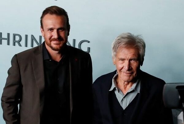 Το “Shrinking” με τον Χάρισον Φορντ και τον Τζέισον Σίγκελ ανανεώθηκε για&hellip;