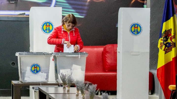 Μολδαβία: Θρίλερ η ψηφοφορία για το δημοψήφισμα για την ΕΕ