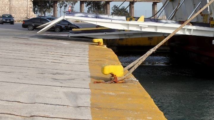 «Δεμένα» στα λιμάνια και σήμερα τα πλοία – Συνάντηση ΠΝΟ με Στυλιανίδη