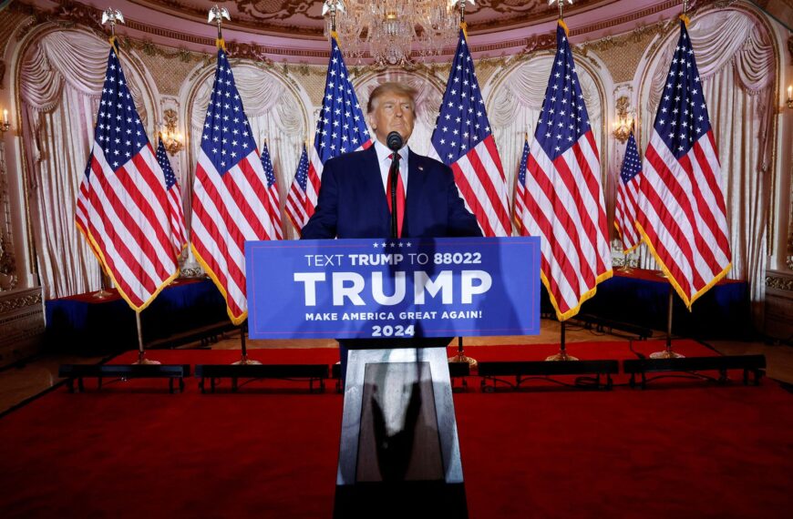 Economist: Γιατί η μισή Αμερική ψήφισε τον Ντόναλντ Τραμπ