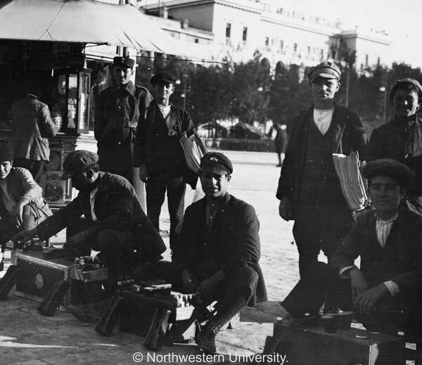 Λούστροι στην πλατεία Συντάγματος