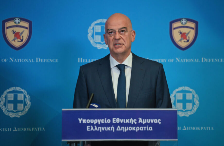 Ν. Δένδιας: Κλείνουν 137 στρατόπεδα