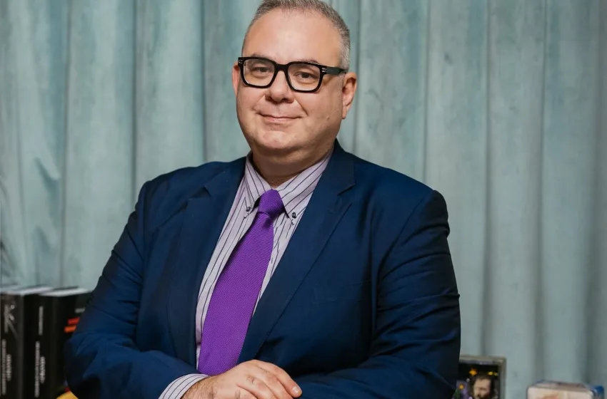 Ο Βασίλης Σωτηρόπουλος στο libre/”Τα ανθρώπινα δικαιώματα δεν είναι “woke ατζέντα”, είναι η ζωή&hellip;