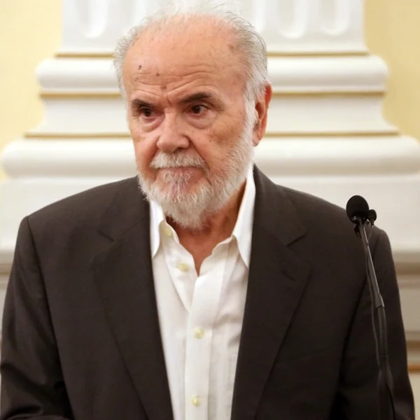 Πέθανε ο ποιητής και στιχουργός Μιχάλης Γκανάς