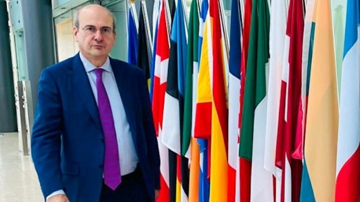 Χατζηδάκης στο Eurogroup: Η ΕΕ πρέπει να είναι πιο φιλόδοξη για την ανταγωνιστικότητα