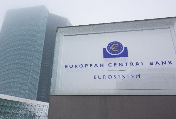 “Ράλι” στα χρηματιστήρια – “Πονοκέφαλος” για την ΕΚΤ η νίκη Τράμπ