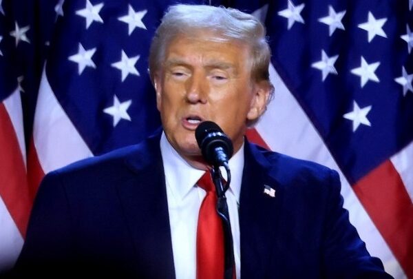 Αποχαιρετώντας το 2024 με ελπίδες για ειρήνη και ανησυχίες για την επιστροφή&hellip;