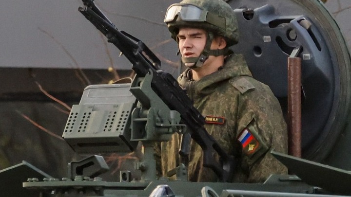 Μόσχα: Βομβαρδίζουμε “εξτρεμιστικές” ομάδες στη Συρία