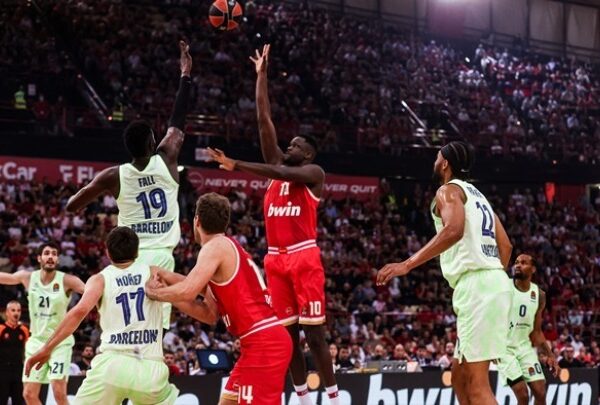 Ολυμπιακός: Ισοπέδωσε την Μπαρτσελόνα