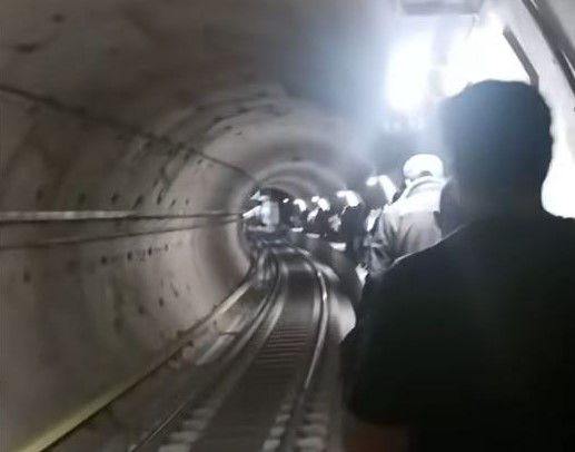 Μετρό Θεσσαλονίκης: Πολιτική κόντρα για την «αστοχία» ακινητοποίησης συρμού σε σήραγγα