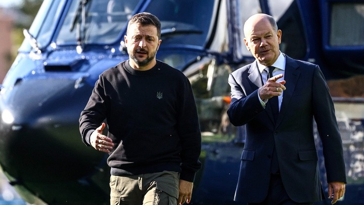 Επίσκεψη Σολτς στο Κίεβο: Νέα στρατιωτική βοήθεια 650 εκατ. ευρώ στην Ουκρανία