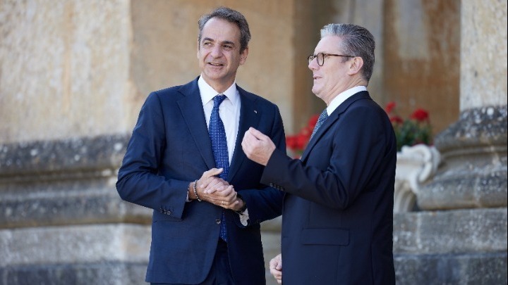 Συνάντηση Μητσοτάκη – Στάρμερ σήμερα στο Λονδίνο