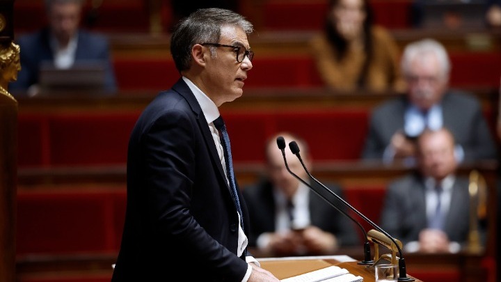 Οι Γάλλοι σοσιαλιστές έτοιμοι να διαπραγματευτούν για το σχηματισμό νέας κυβέρνησης