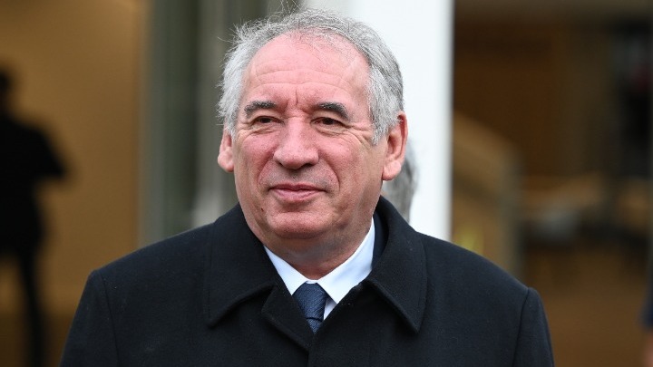 Ο Μακρόν επέλεξε τον κεντρώο Φρανσουά Μπαϊρού ως νέο πρωθυπουργό