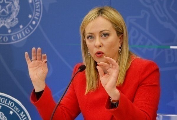 Μελόνι: Θα παραιτηθώ από την ηγεσία των Ευρωπαίων Συντηρητικών