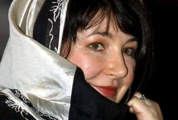 Η Κέιτ Μπους συμμετέχει στην εκστρατεία κατά της χρήσης από την Τεχνητή&hellip;