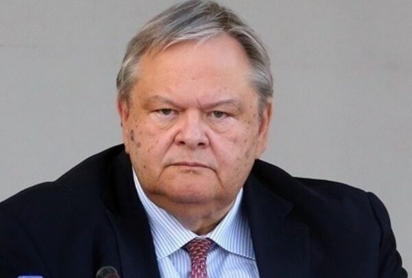 Βενιζέλος: Ζήτημα εθνικής ασφάλειας η διαχείριση του FIR Αθηνών