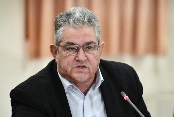 Δ. Κουτσούμπας: Θα έρθει η εποχή που οι ποιητές και οι λογοτέχνες&hellip;