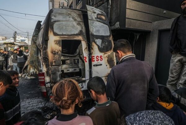 Γάζα: Τουλάχιστον 10 νεκροί από βομβαρδισμούς του Ισραήλ – Ανάμεσά τους 5 δημοσιογράφοι
