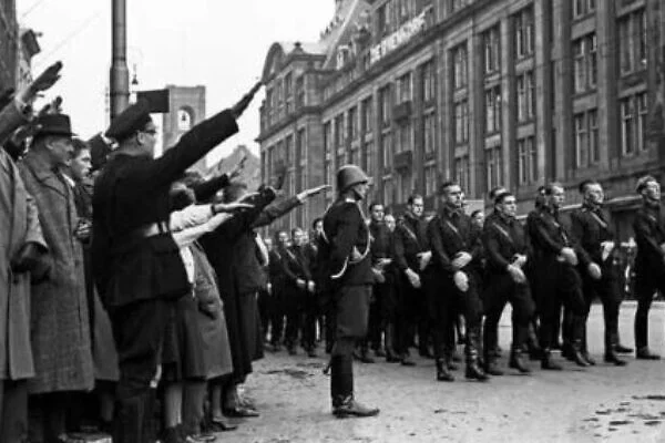 Ολλανδία: Στη δημοσιότητα τα ονόματα των δωσίλογων