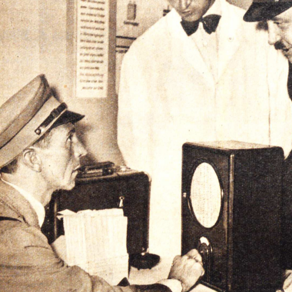 “Volksempfänger”: Πως το «Ραδιόφωνο του Λαού» βοήθησε τον Χίτλερ να ανέβει και&hellip;