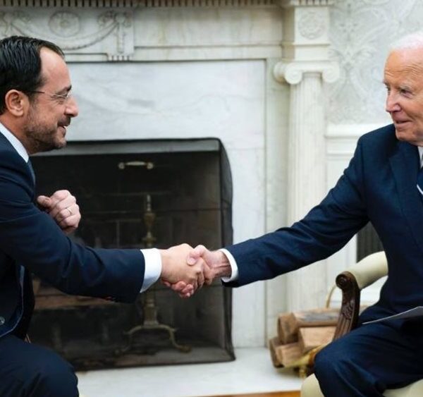 Λευκός Οίκος: Ένταξη της Κύπρου σε τρία αμυντικά προγράμματα των ΗΠΑ με απόφαση Μπάιντεν