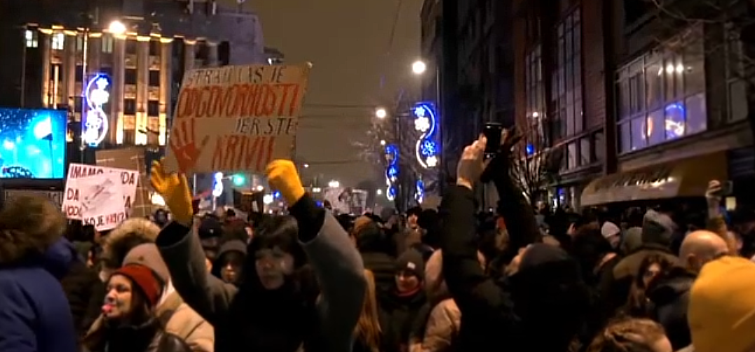 Σερβία: Στους δρόμους δεκάδες χιλιάδες φοιτητές στο Βελιγράδι για την τραγωδία με 15&hellip;