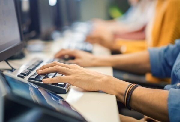 Τι θα ισχύει για το μπόνους παραγωγικότητας στο Δημόσιο το 2025