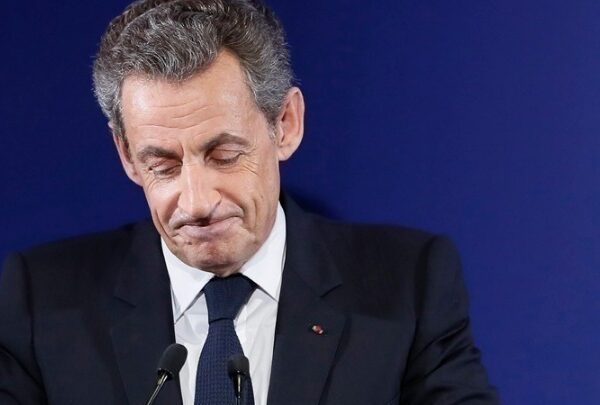 Αρχίζει σήμερα η δίκη Σαρκοζί – Κατηγορείται για παράνομη χρηματοδότηση από τον Καντάφι