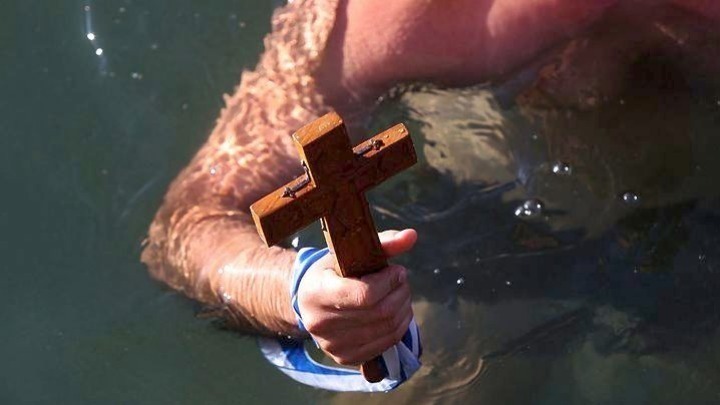 Η ΠτΔ και οι πολιτικοί αρχηγοί την ημέρα των Θεοφανείων – Μητσοτάκης: Το μήνυμα των Φώτων είναι στον πυρήνα του ένα μήνυμα αισιοδοξίας