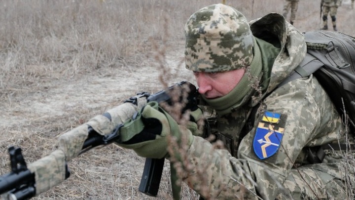 Σίβερσκ: Η Ουκρανία αναδιπλώνεται στο Ντονμπάς υπό ασφυκτική&hellip;