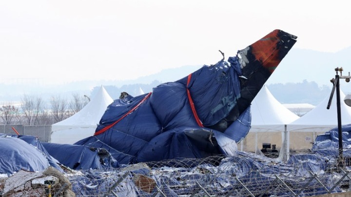 Νότια Κορέα: Τα «μαύρα κουτιά» του αεροπλάνου της Jeju Air σταμάτησαν την καταγραφή 4&hellip;