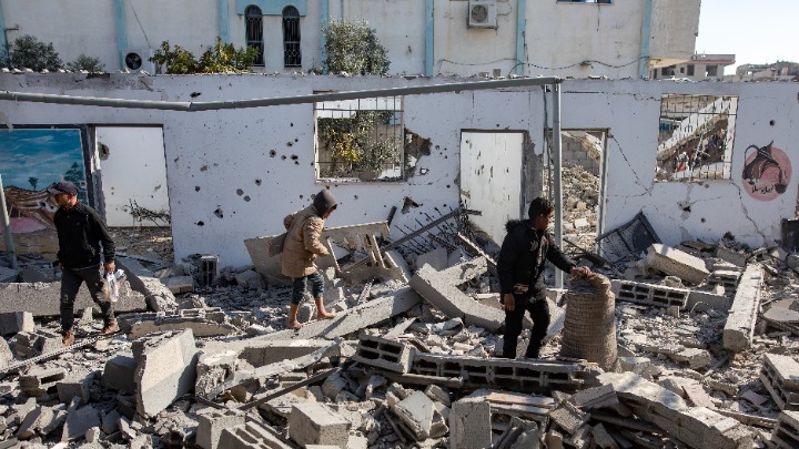 Γάζα: Εκεχειρία ύστερα από 15 μήνες πολέμου