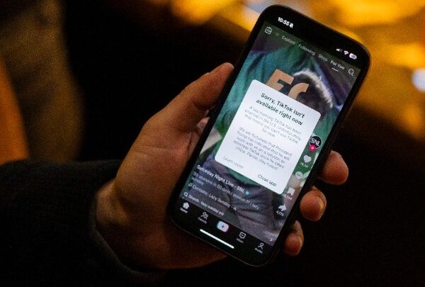 ΗΠΑ: Έριξε “μαύρο” το TikTok