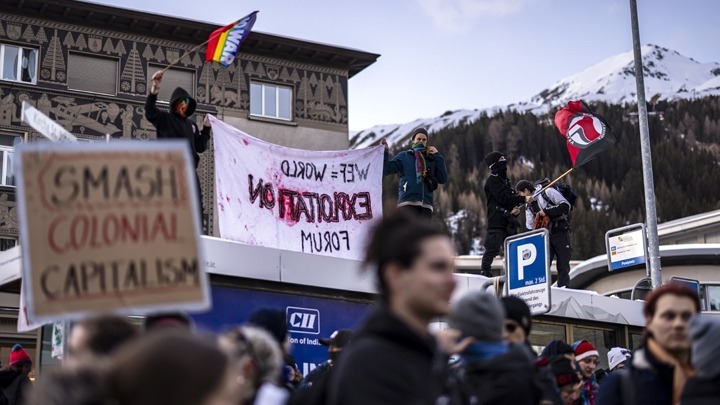 Oxfam: Καταγγέλλει την επερχόμενη νέα «ολιγαρχία» – Έρχονται οι πρώτοι τρισεκατομμυριούχοι του κόσμου